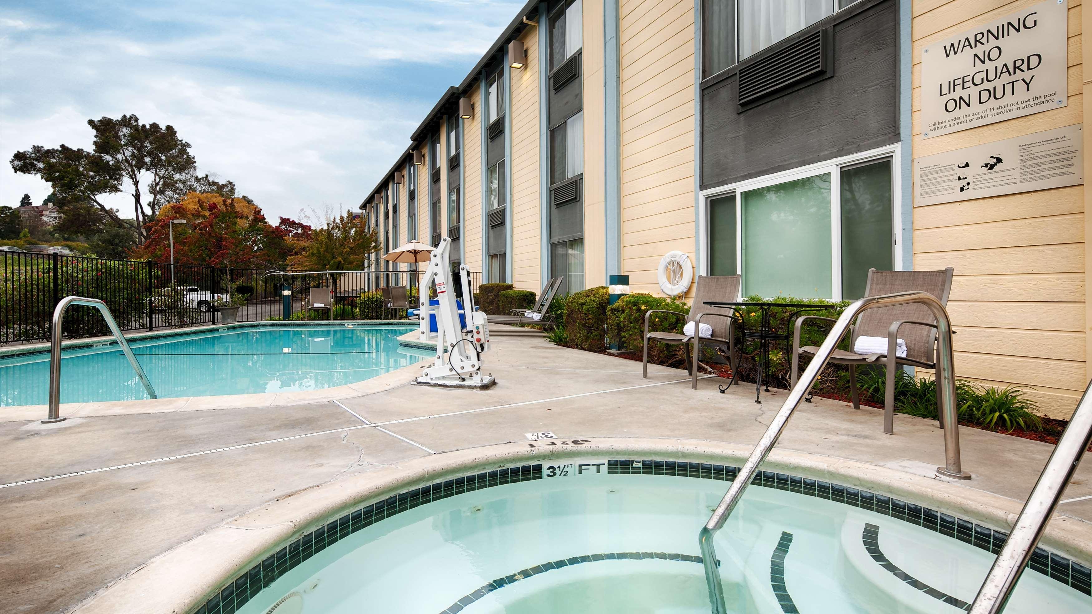Best Western Plus Heritage Inn Benicia Exterior photo